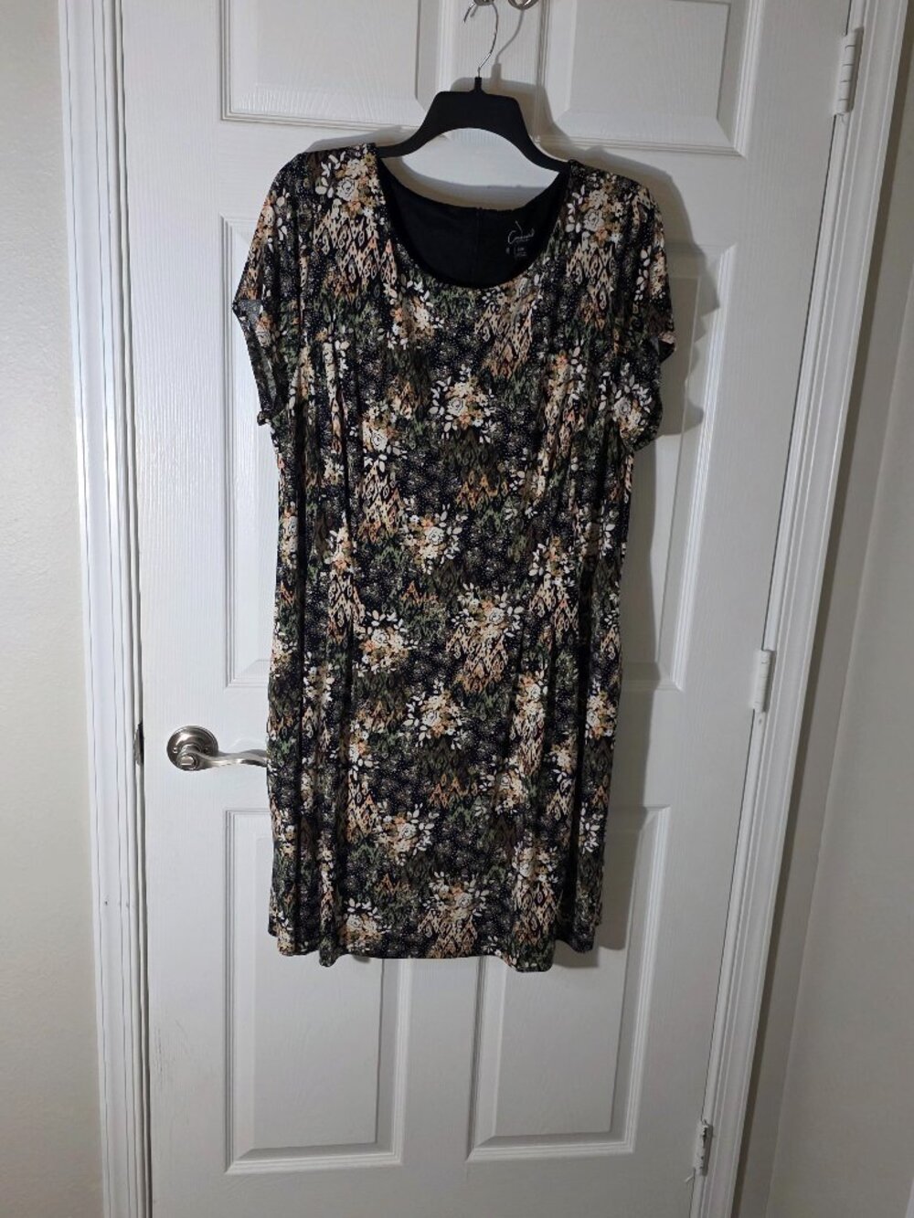 Connected Apparel Floral Dress women plus size 22w Soft pleats and a timeless fl